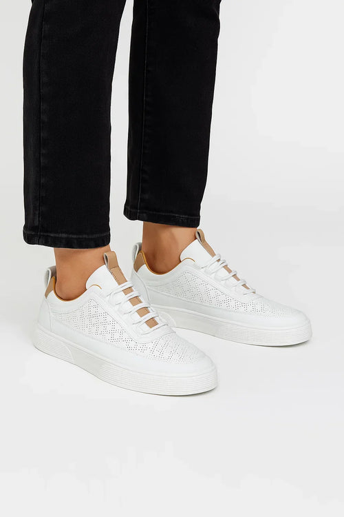 Baskets perforées pour homme