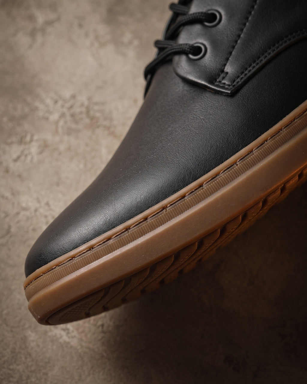 Chaussures à lacets avec semelle contrastée pour hommes