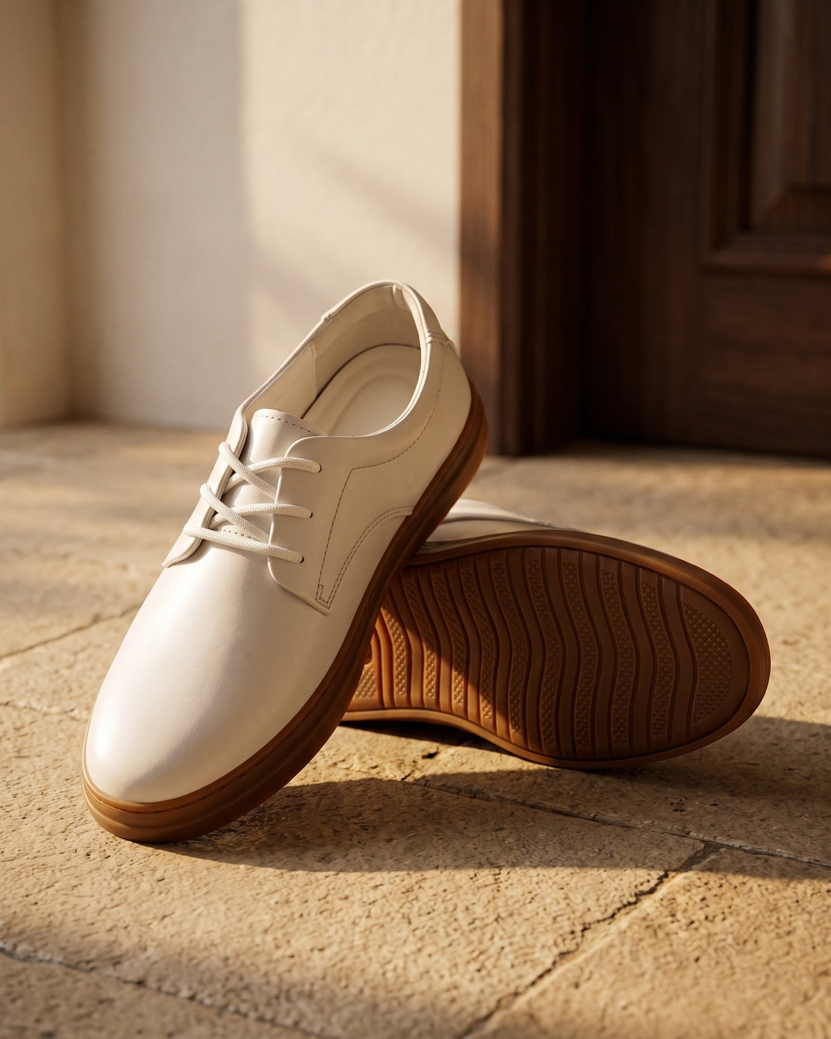 Chaussures à lacets avec semelle contrastée pour hommes