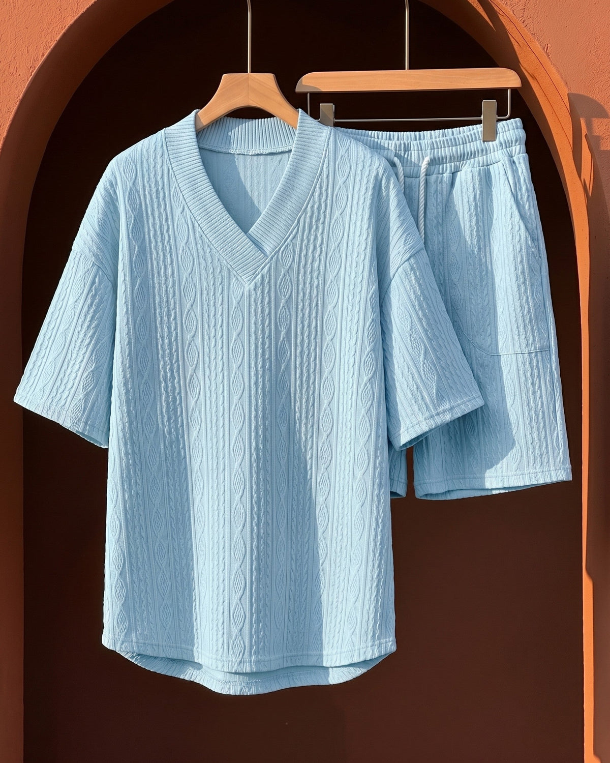 Ensemble tricoté avec col v et short pour hommes